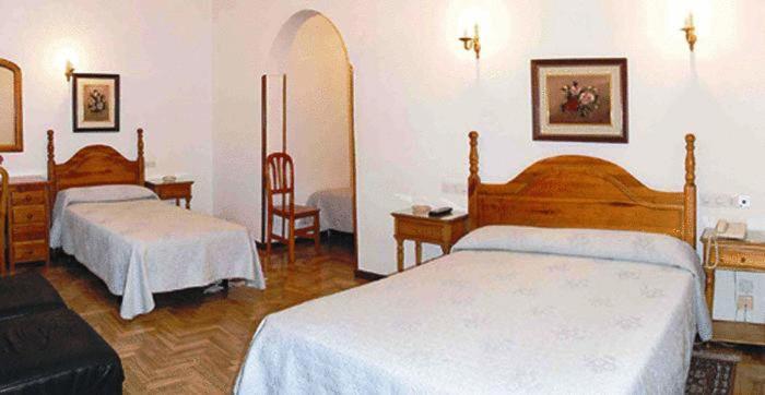 Hostal Maria Cristina Мадрид Екстер'єр фото