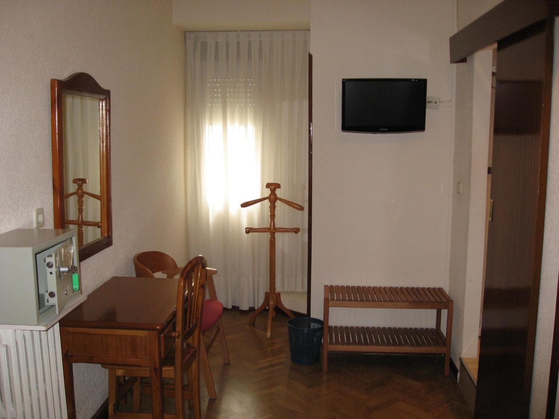 Hostal Maria Cristina Мадрид Екстер'єр фото